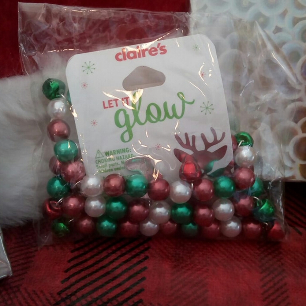 Claire's xmas bracelet
